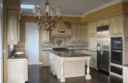 Traditional kitchen painted cabinets